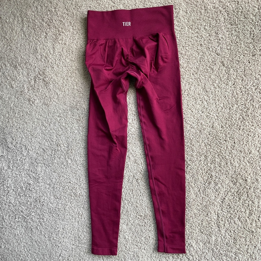 Tier Activewear Maroon Seamless Booty Scrunch Contour Mid Rise Leggings Size XS